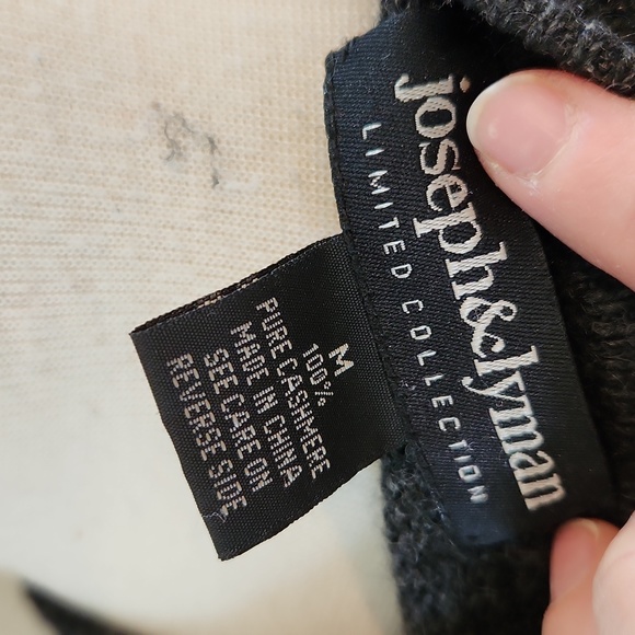 Joseph & Lyman Cashmere Crewneck Sweater - Picture 6 of 6